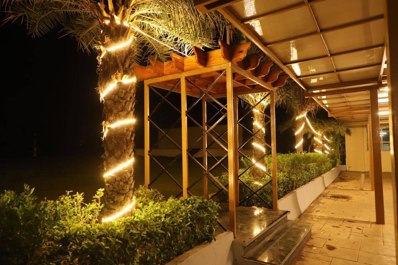 The Orange Flag, Phulambri Hotel Ganori Ngoại thất bức ảnh