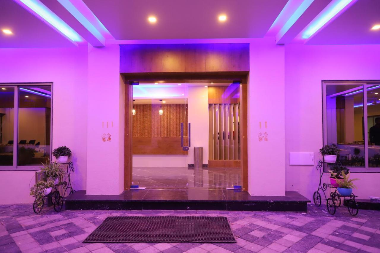 The Orange Flag, Phulambri Hotel Ganori Ngoại thất bức ảnh