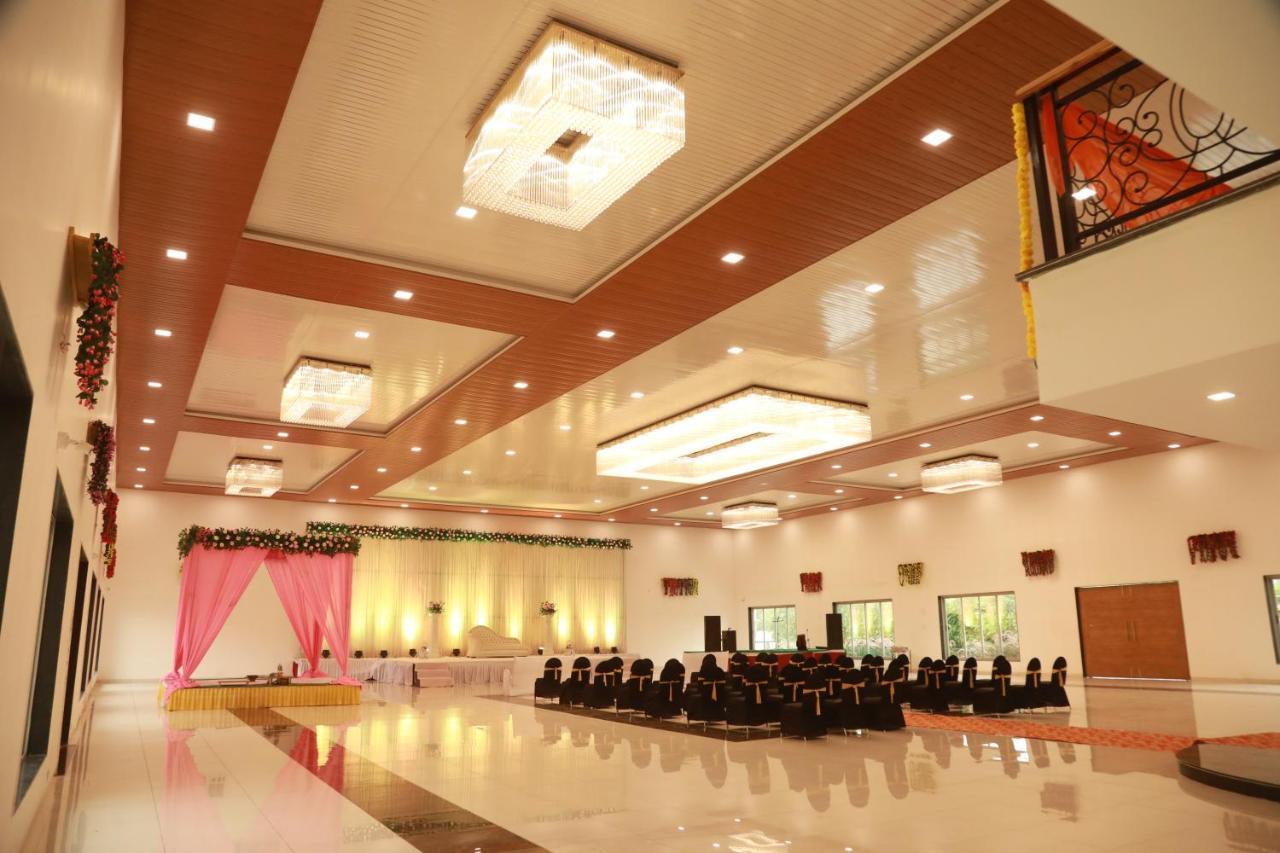The Orange Flag, Phulambri Hotel Ganori Ngoại thất bức ảnh